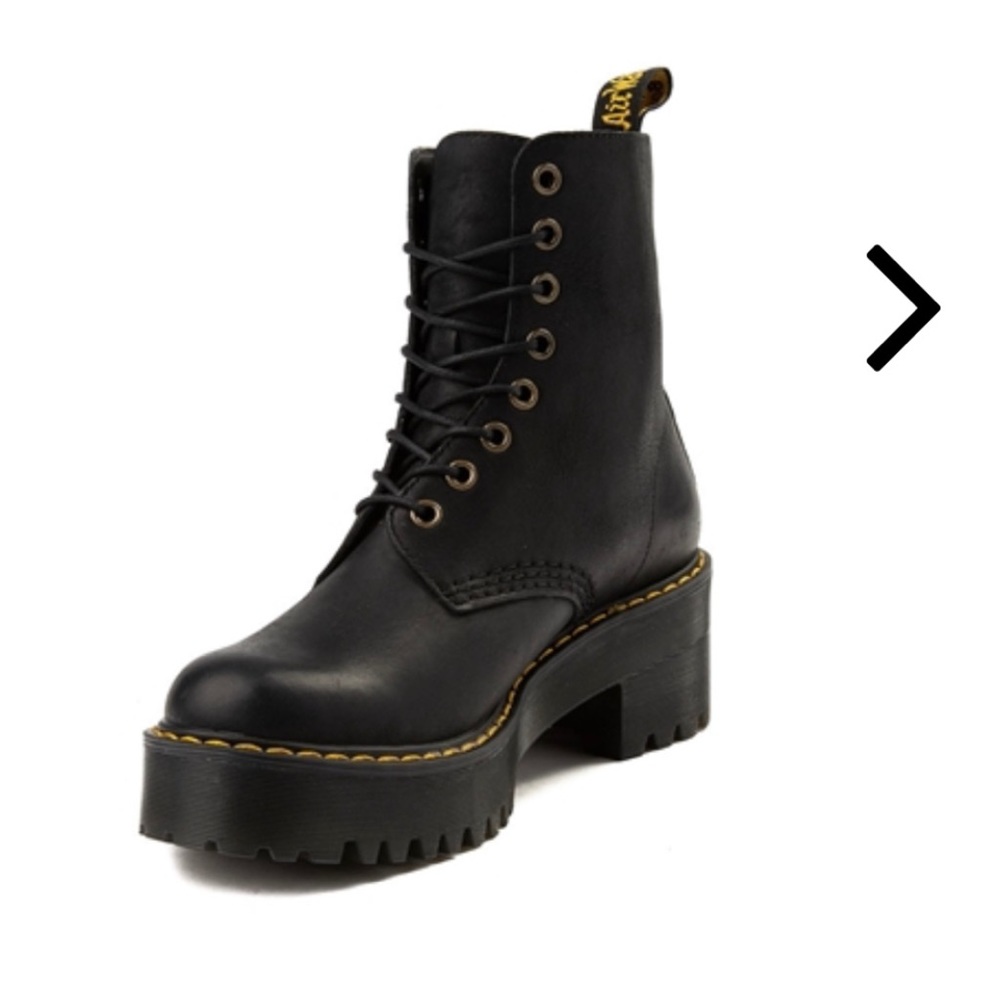Doc Martens Shriver High 8-Eye Boot